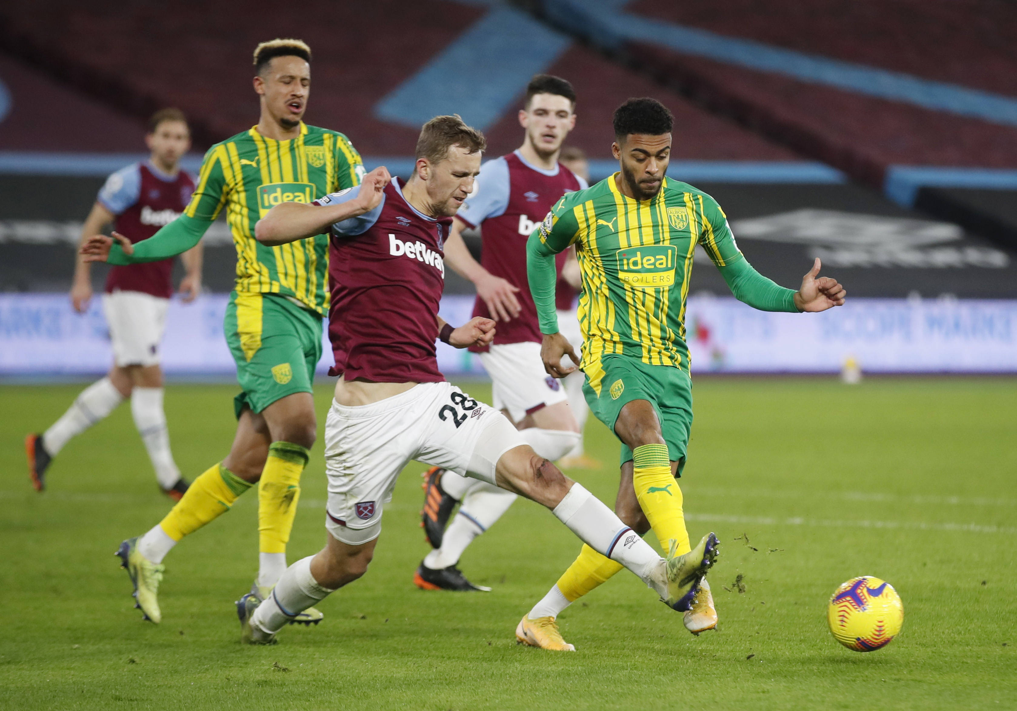 既凸显个性 既凸显个性