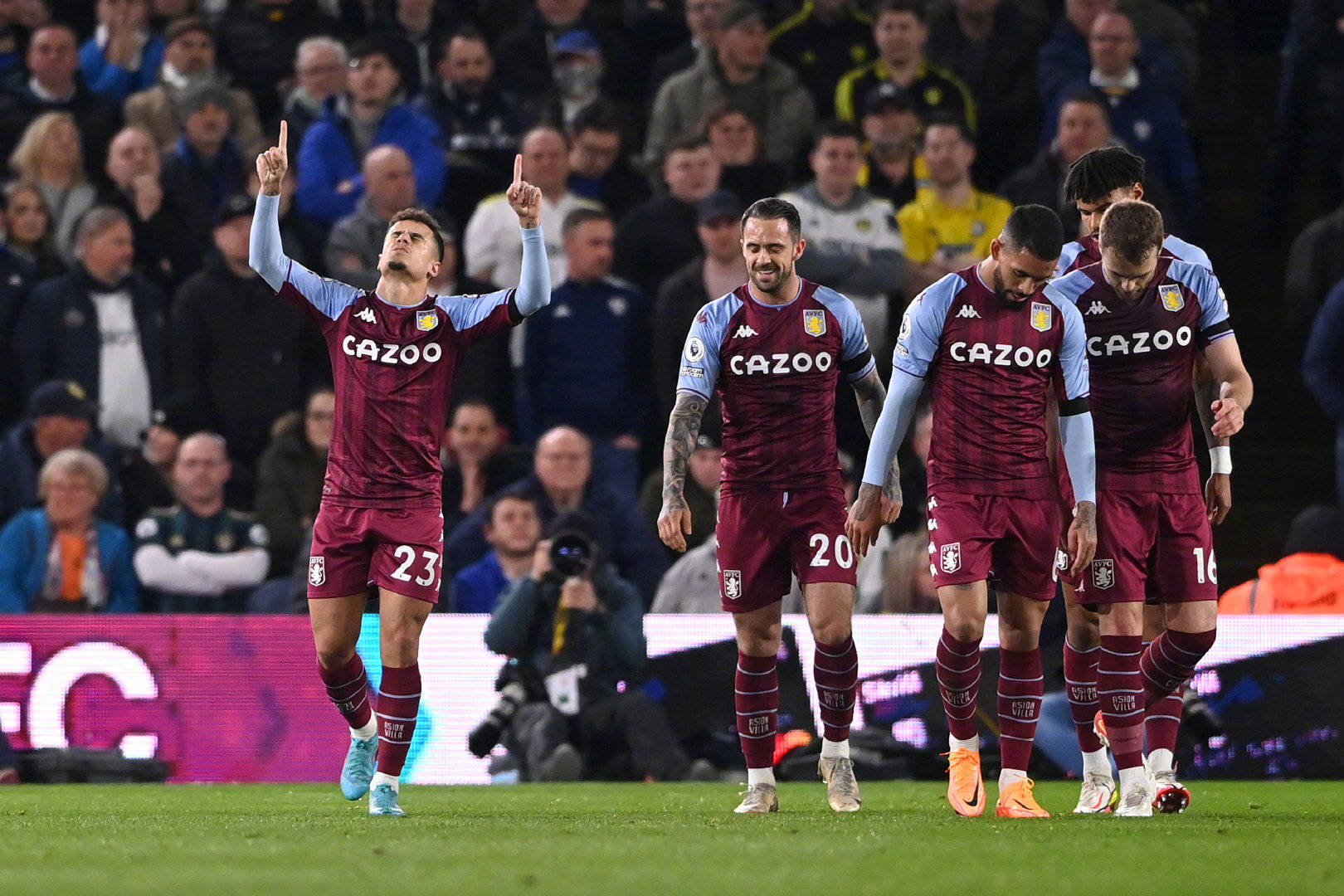 巴萨在大约 巴萨在大约